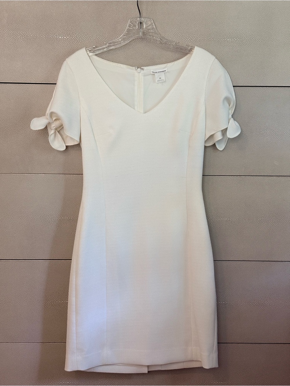 Club Monaco Cream V‑Neck Mini Dress with Tie Sleeve Detail